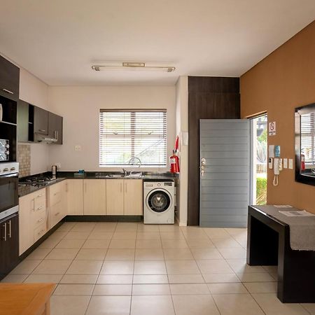 Apartments @ 125 Gaborone Zewnętrze zdjęcie
